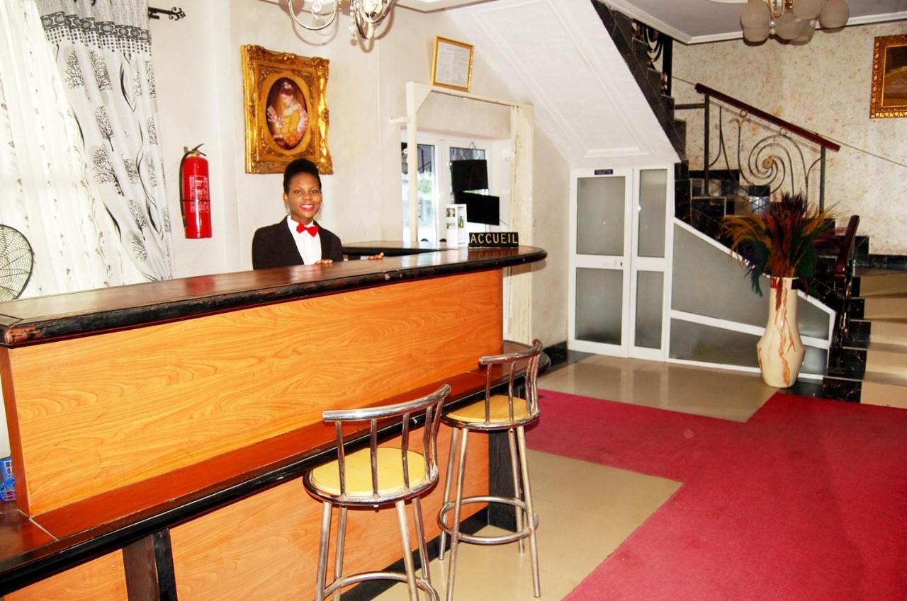 Hotel Residence Jeanne D'Arc كوتونو المظهر الخارجي الصورة
